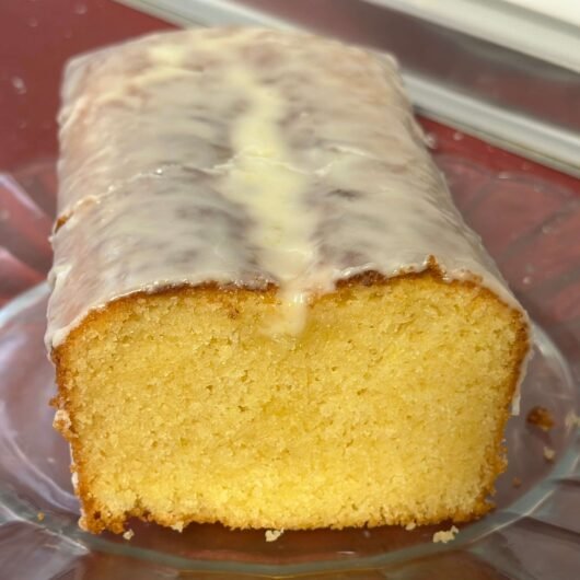 Fluffy Lemon Cake With Icing Dairy-Free
