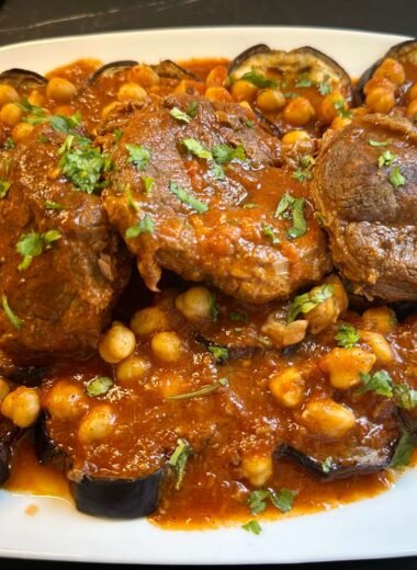 mderbel, tajine de berenjena