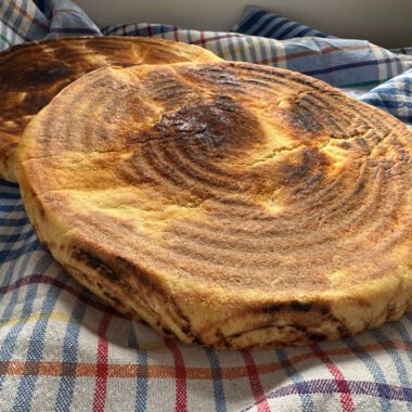 dos panes argelinos cocinados en tajine